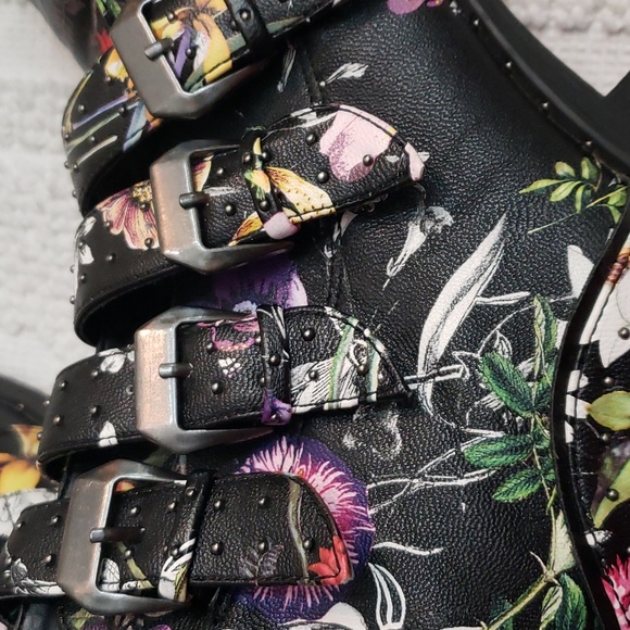 STEVE MADDEN FLORAL BOOTS - Picture 11 of 13